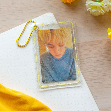 yellow pcholder